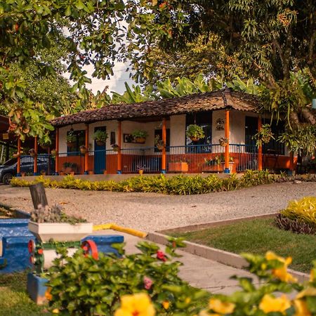 Hotel Mi Monaco Pueblo Tapao Esterno foto