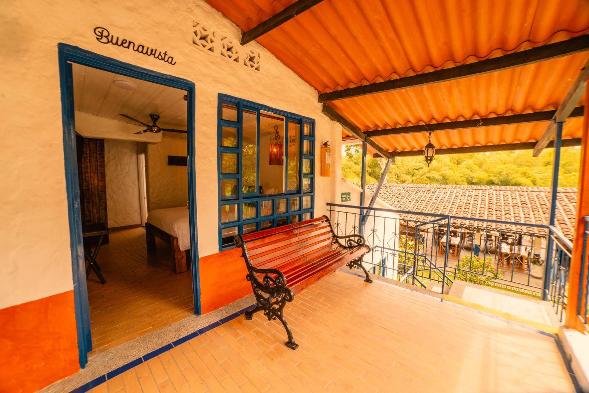 Hotel Mi Monaco Pueblo Tapao Esterno foto